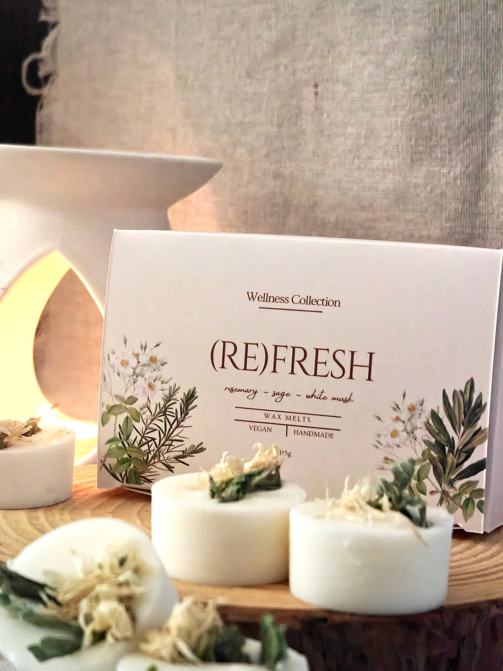 Refresh aromatherapy wax melts with rosemary and sage essential oils